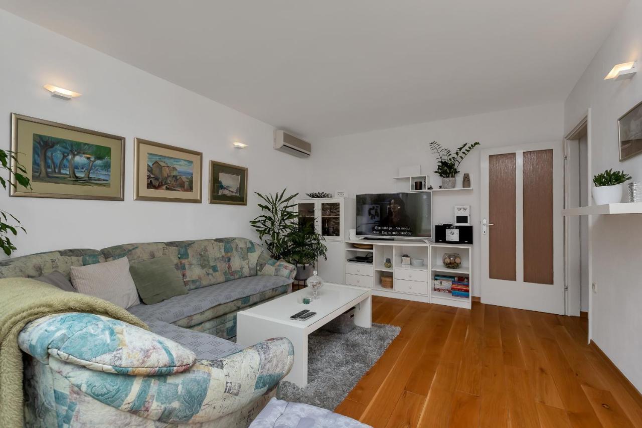 Marina Apartment